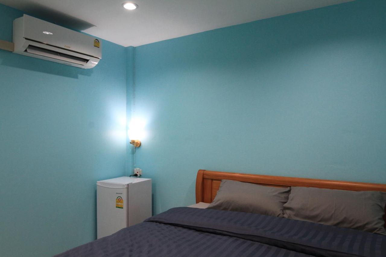 Siri Guesthouse Ayutthaya Extérieur photo