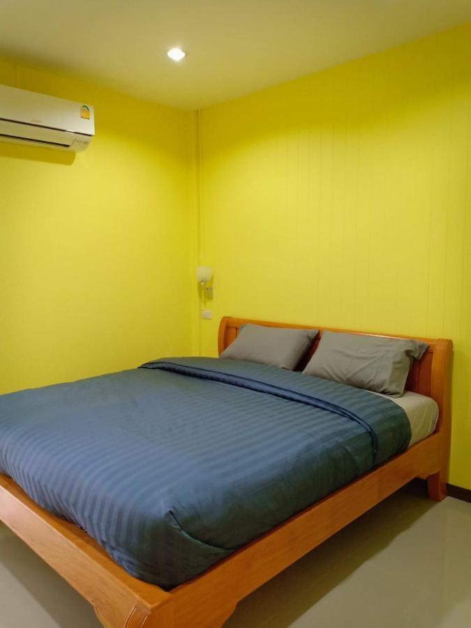 Siri Guesthouse Ayutthaya Extérieur photo