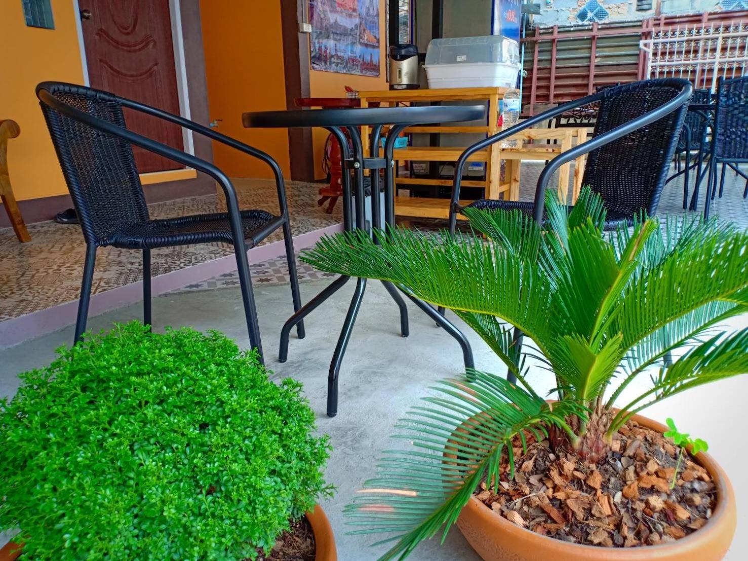 Siri Guesthouse Ayutthaya Extérieur photo
