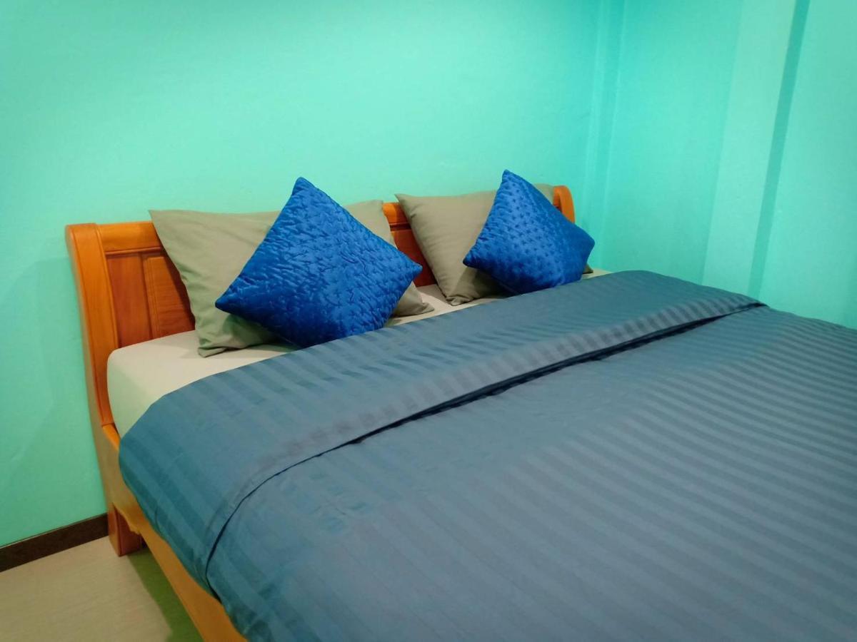 Siri Guesthouse Ayutthaya Extérieur photo
