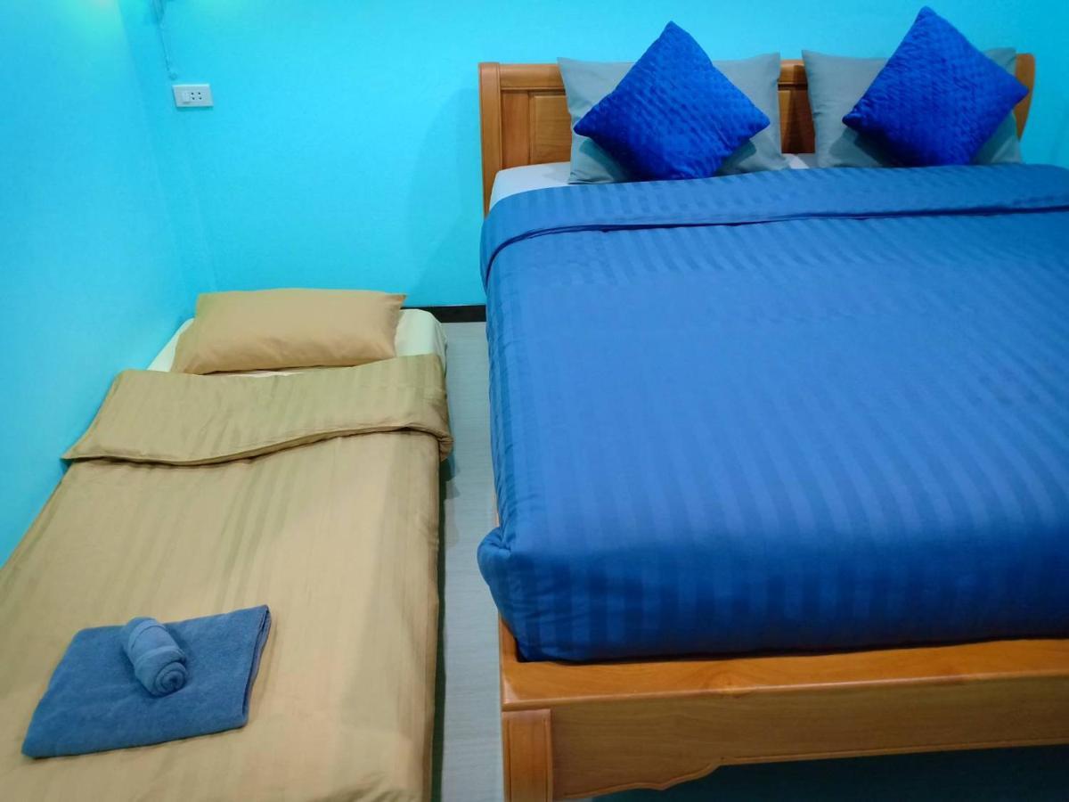 Siri Guesthouse Ayutthaya Extérieur photo