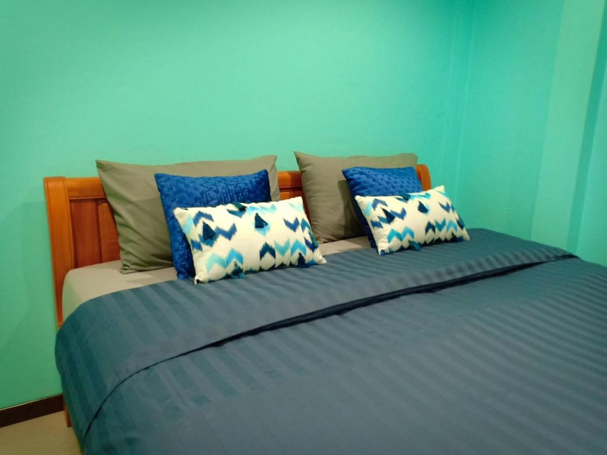 Siri Guesthouse Ayutthaya Extérieur photo