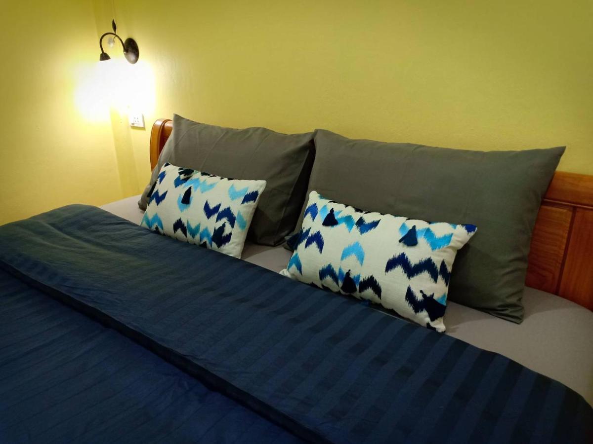 Siri Guesthouse Ayutthaya Extérieur photo